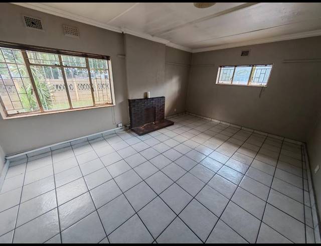 3 BEDROOM HOUSE FOR SALE IN VANDERBIJLPARK SE 1